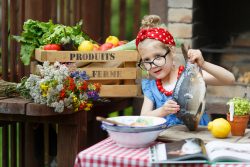 Когда и как вводить рыбу в прикорм?