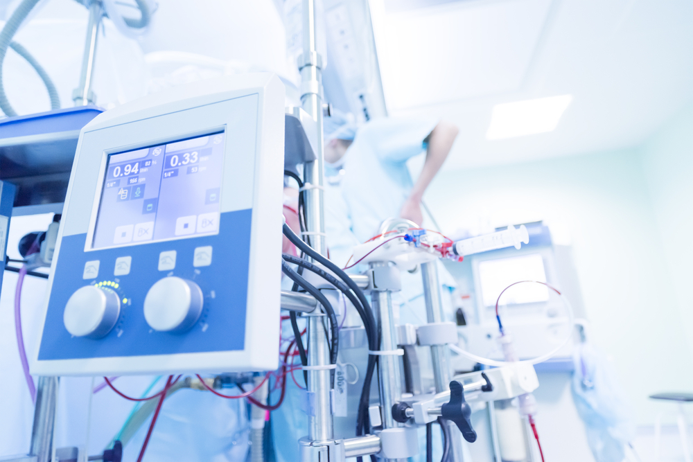 Инновация в кардиологии: гибридная хирургия, спасающая жизнь пожилых пациентов