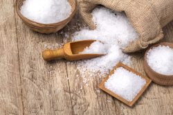 Соль: технологии добычи, виды и использование в кулинарии