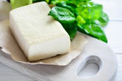 Соевый сыр тофу: польза и вред, калорийность