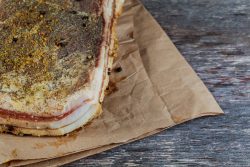 Сало соленое: вред и польза, калорийность