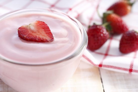 Йогурт: польза и вред, калорийность