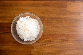 Индийский морской рис: полезные свойства и противопоказания, уход