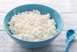 Польза и вред творога