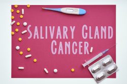 Рак слюнной железы: симптомы, современные методы лечения