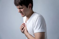 Межреберная невралгия: симптомы и лечение