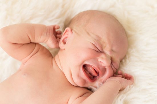 У новорожденного запор – что делать?