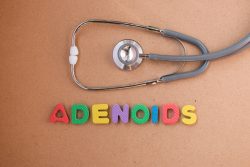 Аденоиды у детей: симптомы и лечение