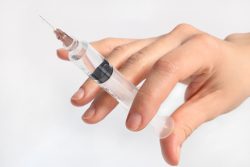 Местная анестезия: виды, методы, препараты