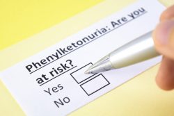 Фенилкетонурия: что это за заболевание, симптомы, лечение, прогноз