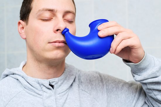 Как сделать раствор для промывания носа?