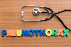 Пневмоторакс легких: виды, симптомы, неотложная помощь