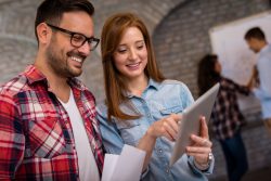 Коллектив – что такое в психологии. Стадии его развития и особенности отношений участников