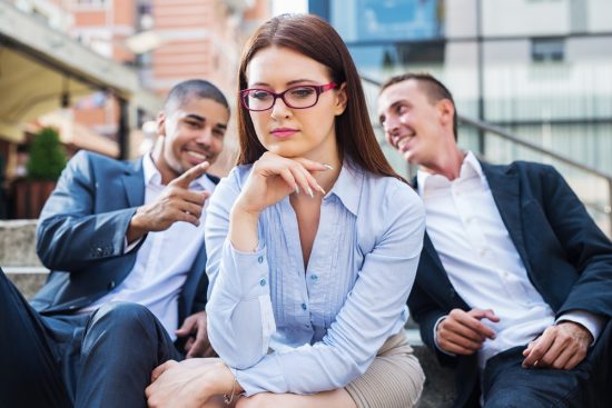 Учительницу уволили за фото: как социальные сети отражаются на работе