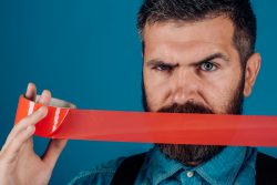 Пассивная агрессия — это что: примеры, особенности проявления, как бороться