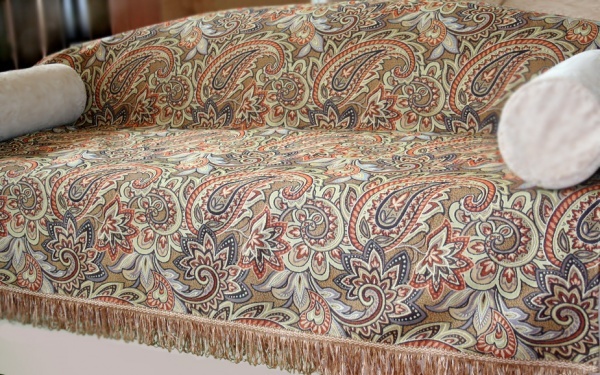 Ткань гобелен: описание, состав, свойства, достоинства и недостатки