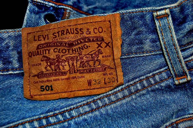 джинсы задний карман