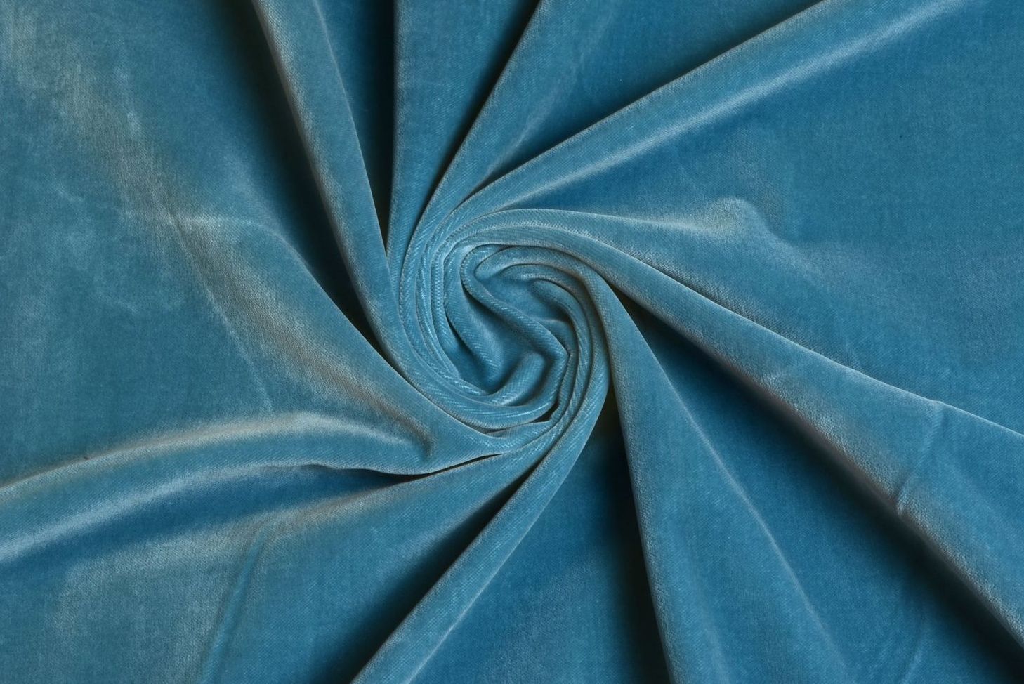 Бархат: что за ткань, состав, свойства, достоинства и недостатки