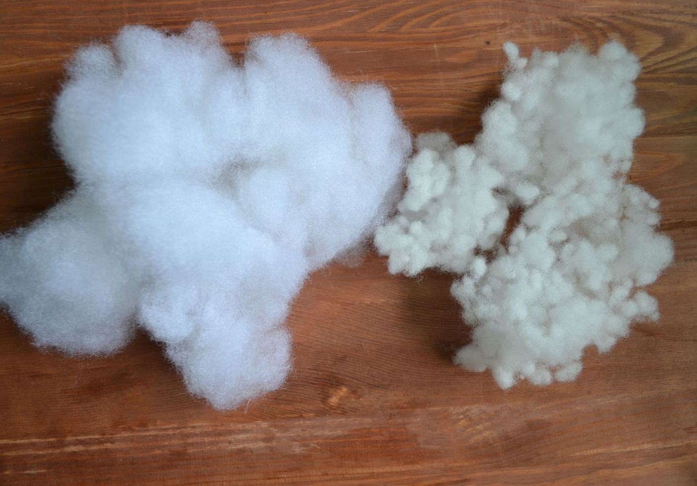 Что теплее: синтепон или холлофайбер?