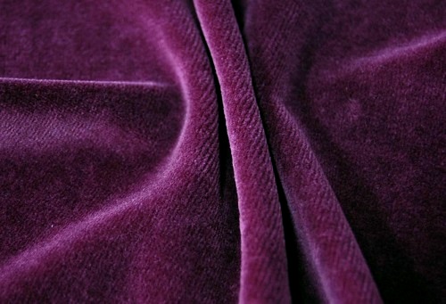 Ткань велюр: описание, состав, свойства, достоинства и недостатки