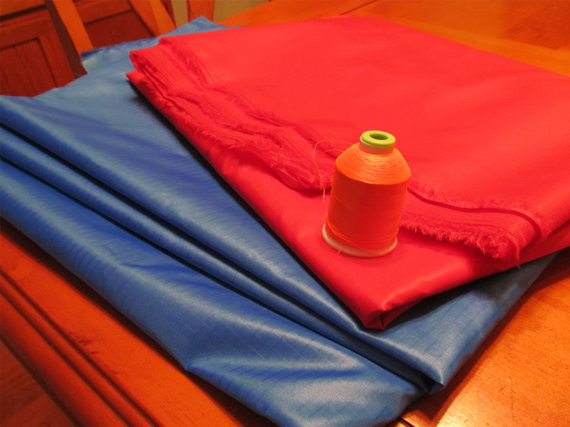 ткань и нити нейлон