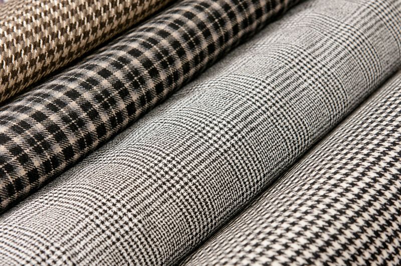 Костюмная ткань: описание ткани, состав, свойства