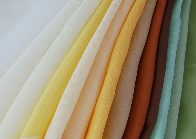 Подкладочная ткань: описание, состав, свойства и характеристики