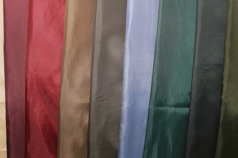 Болонья ткань: описание материала, свойства, достоинства и недостатки