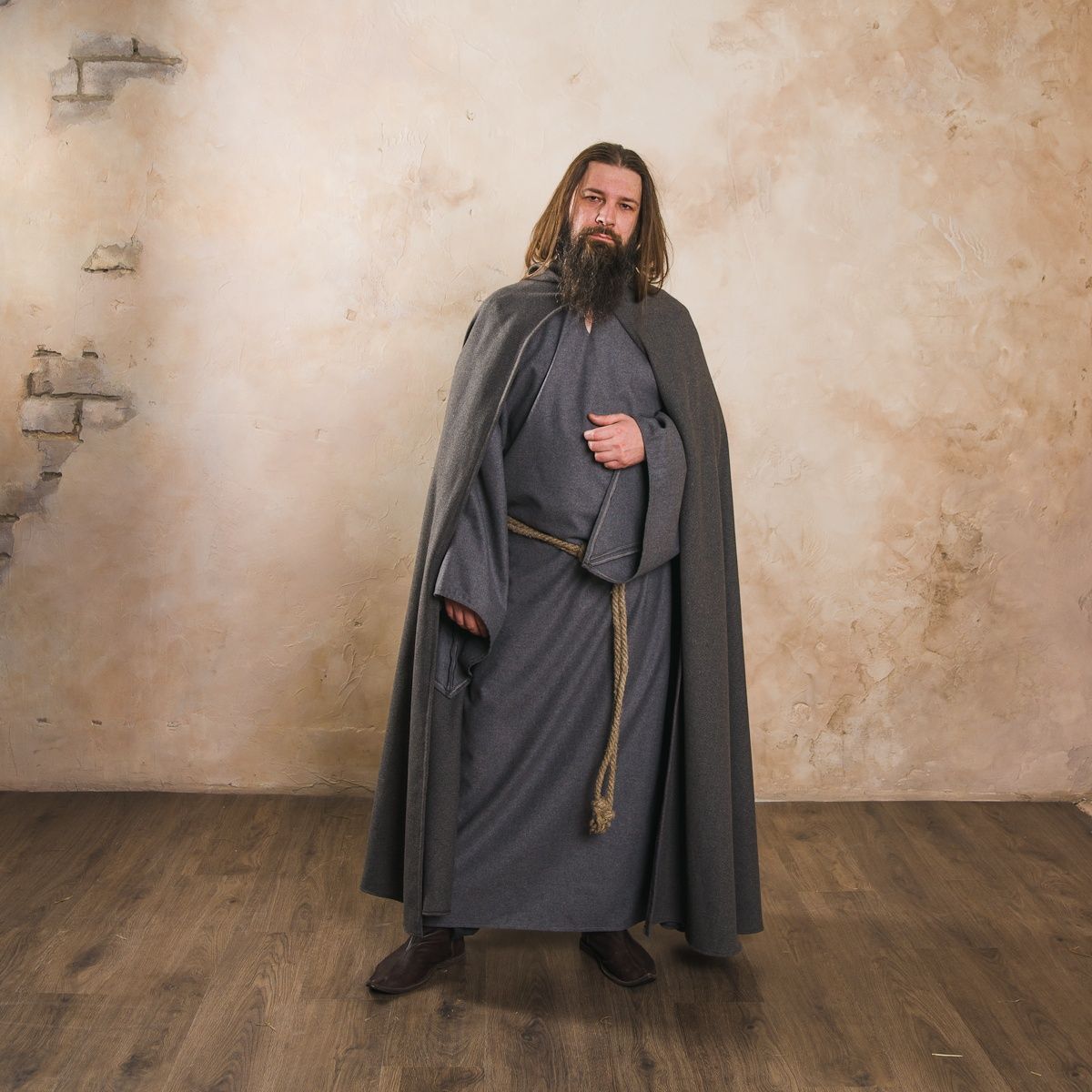 Реконструкция старинного плаща