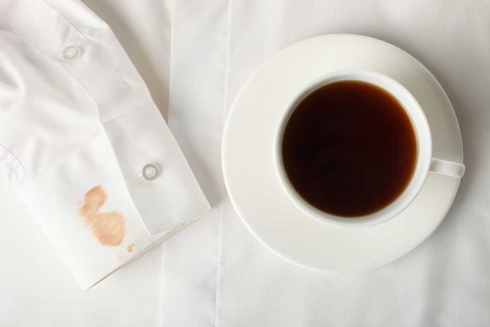 Как отстирать кофе с одежды
