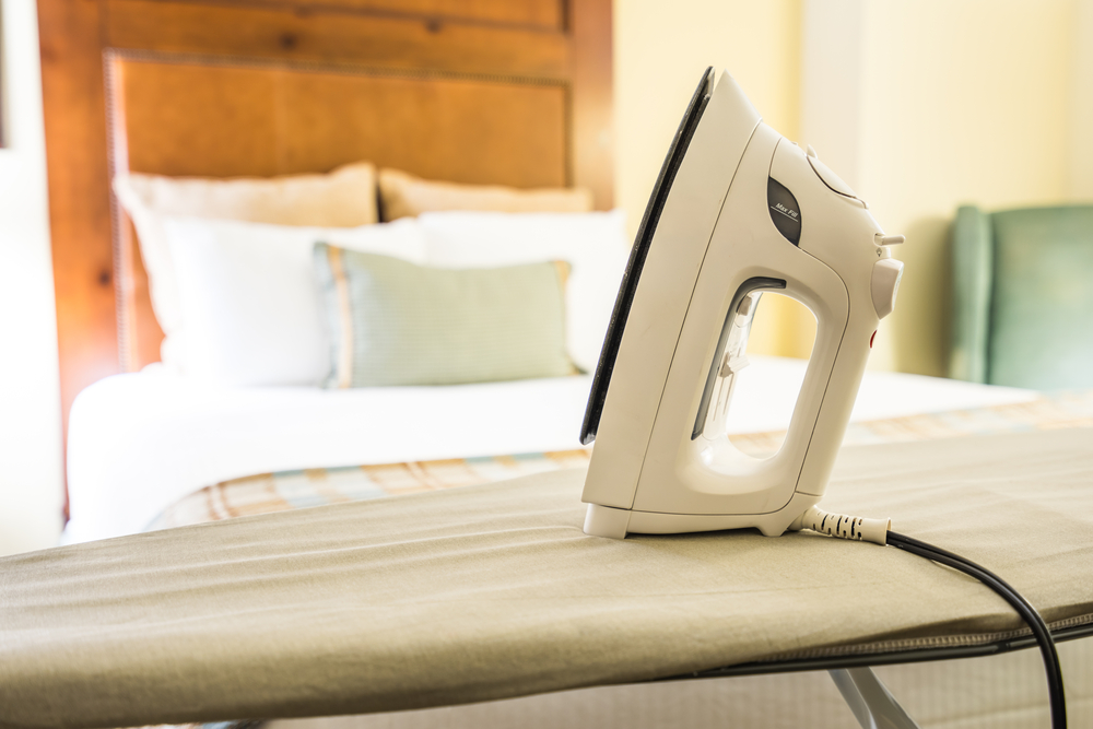 Как гладить постельное белье и стоит ли это делать